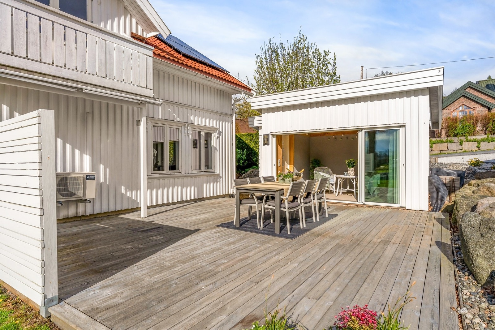 Markterrasse med tilgang fra kjøkkenet Galleribilde