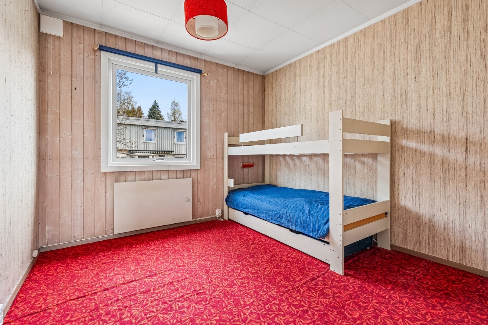 Soverom 2, er også av god størrelse. Rommet kan også benyttes som hovedsoverom om det er ønskelig. Galleribilde