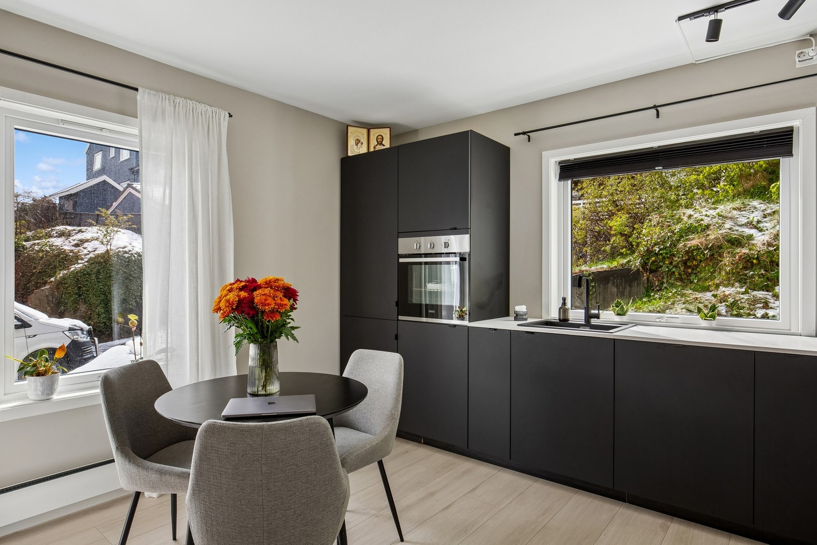 God plass til spise bord Galleribilde