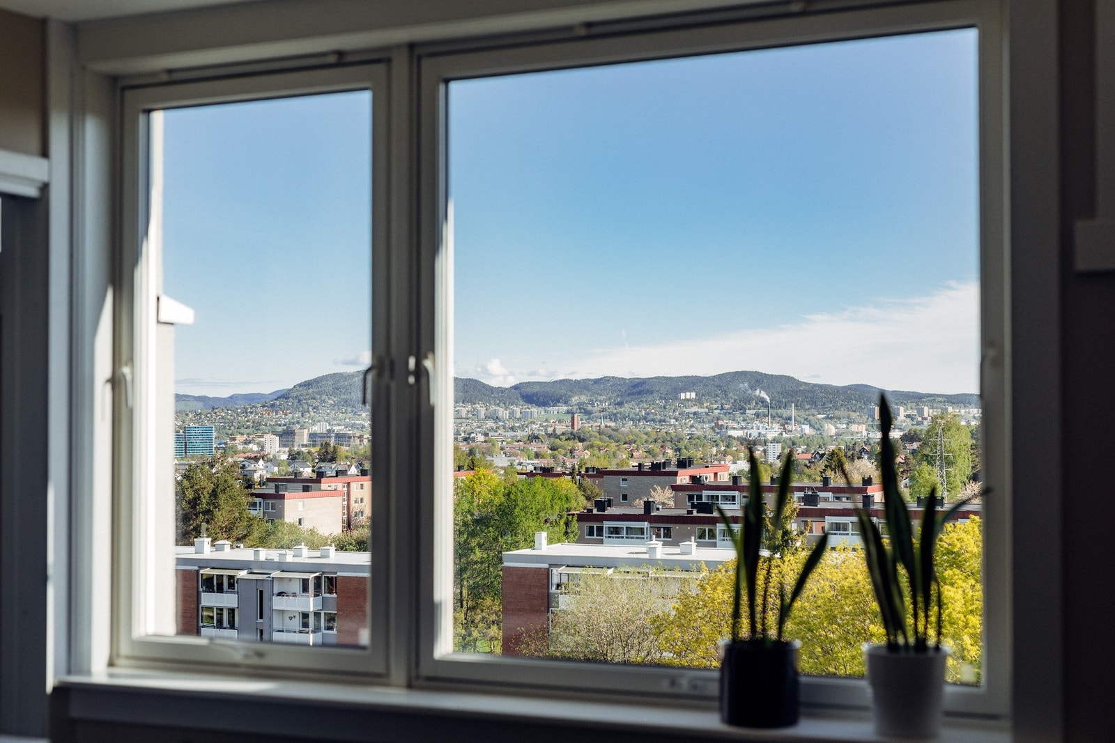 Vinduene er for øvrig fra 2017. Og bare se den nydelige utsikten! Galleribilde