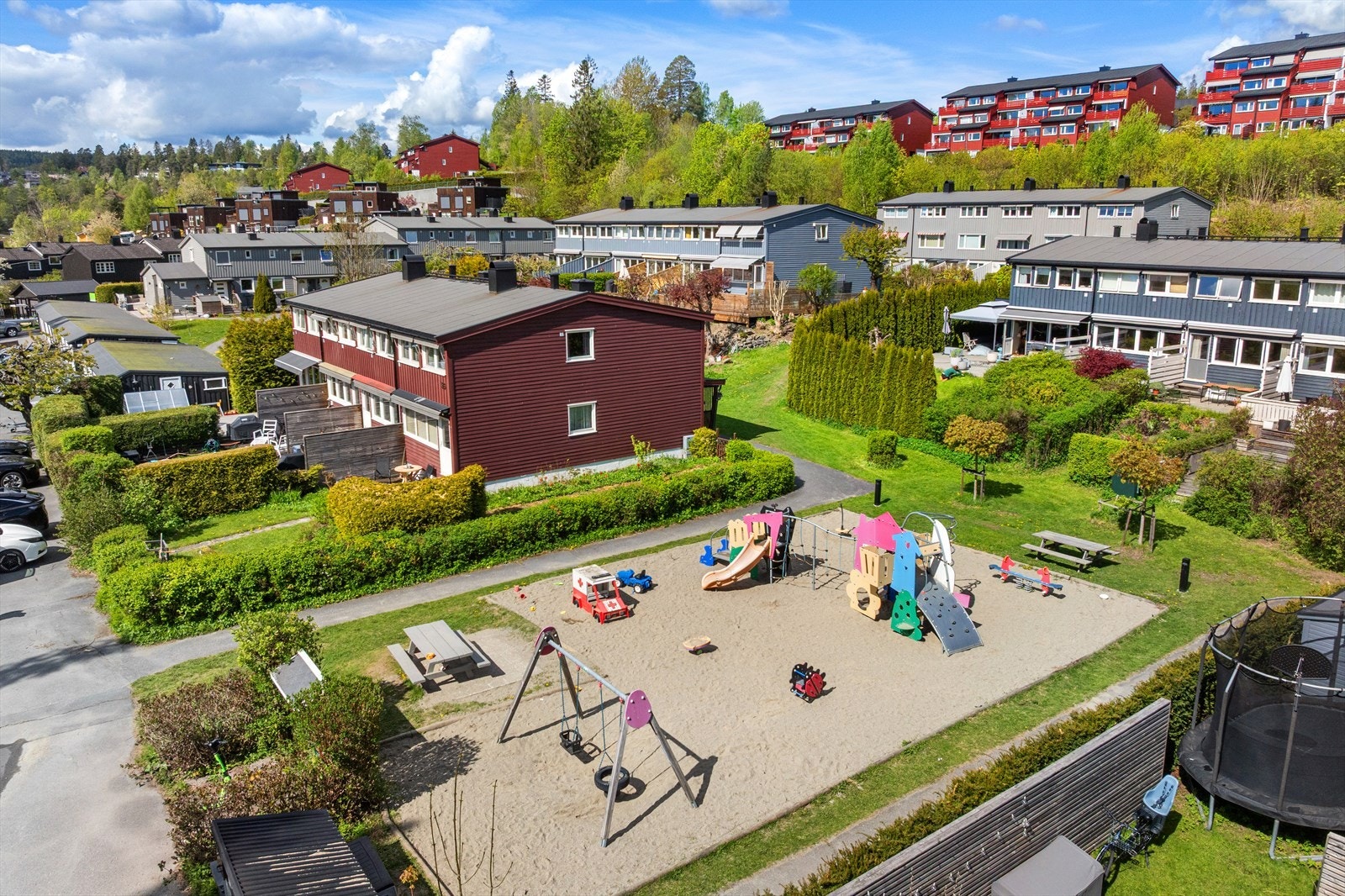 Lekeplass rett ved. Galleribilde