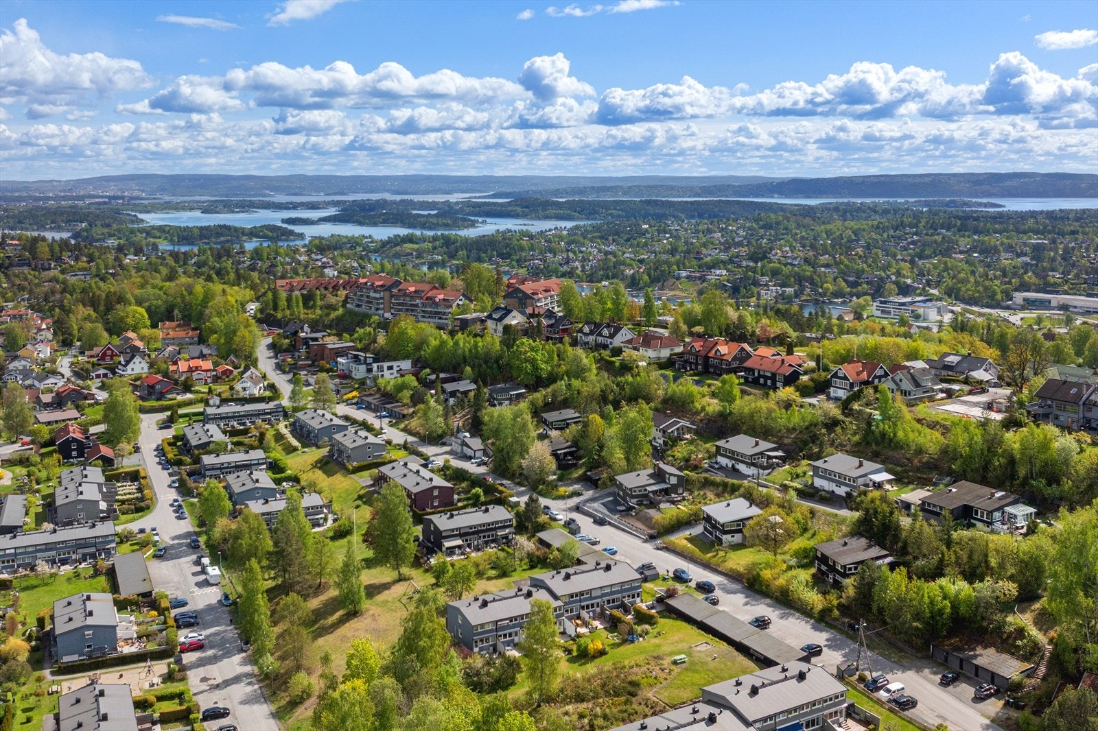 Kort vei til både sjø og marka - perfekt for en aktivt og variert hverdag. Galleribilde