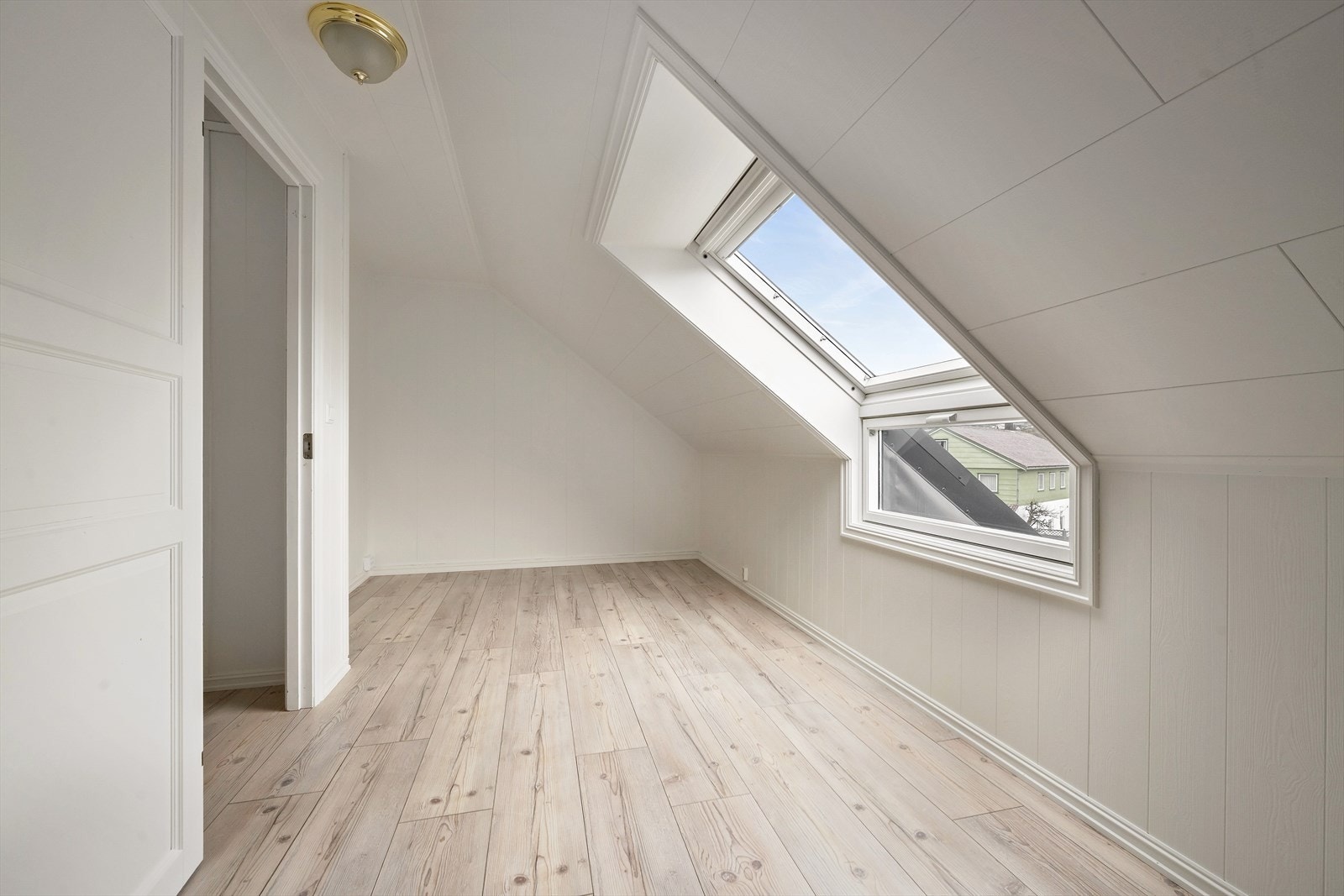 Det er to soverom på loftet. Galleribilde