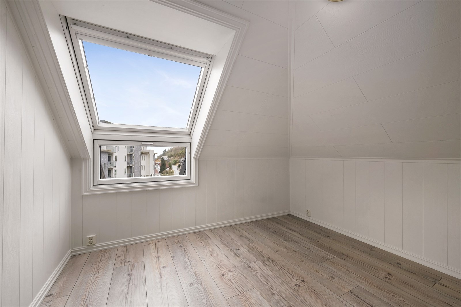 Soverom på loft. Galleribilde