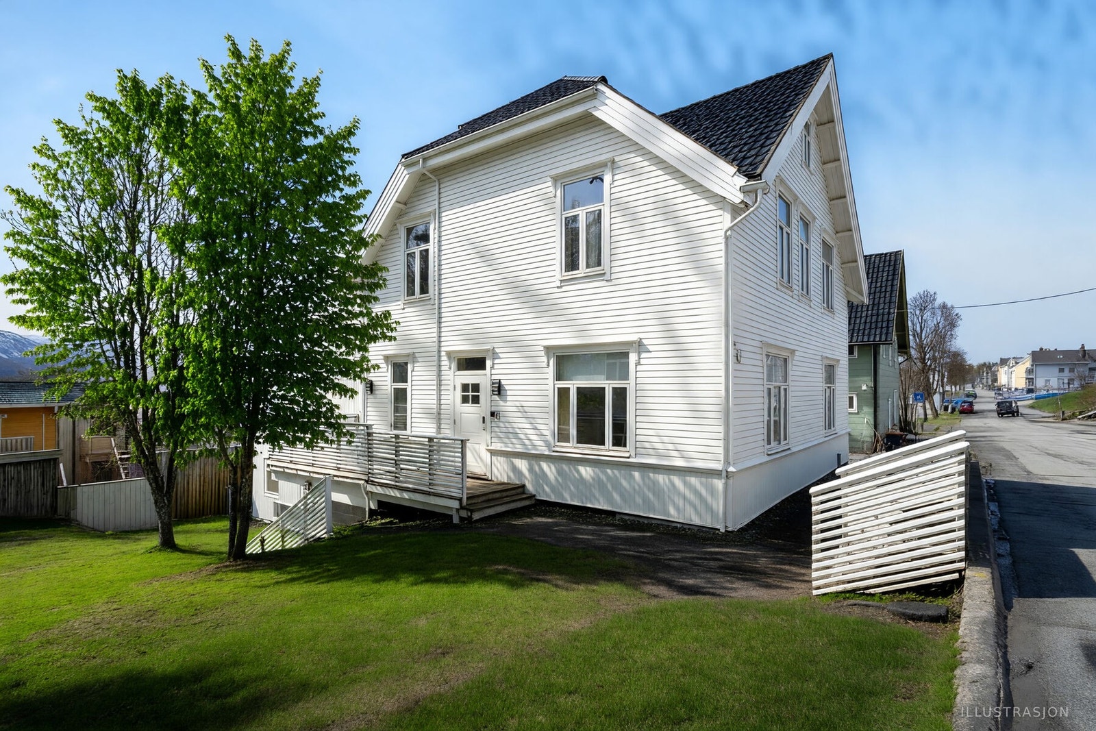 Velkommen til Skolegata 43, her presentert av EiendomsMegler 1 Rødbanken v/Wenche
Foto: EFKT
Bildet er generert i AI. Galleribilde