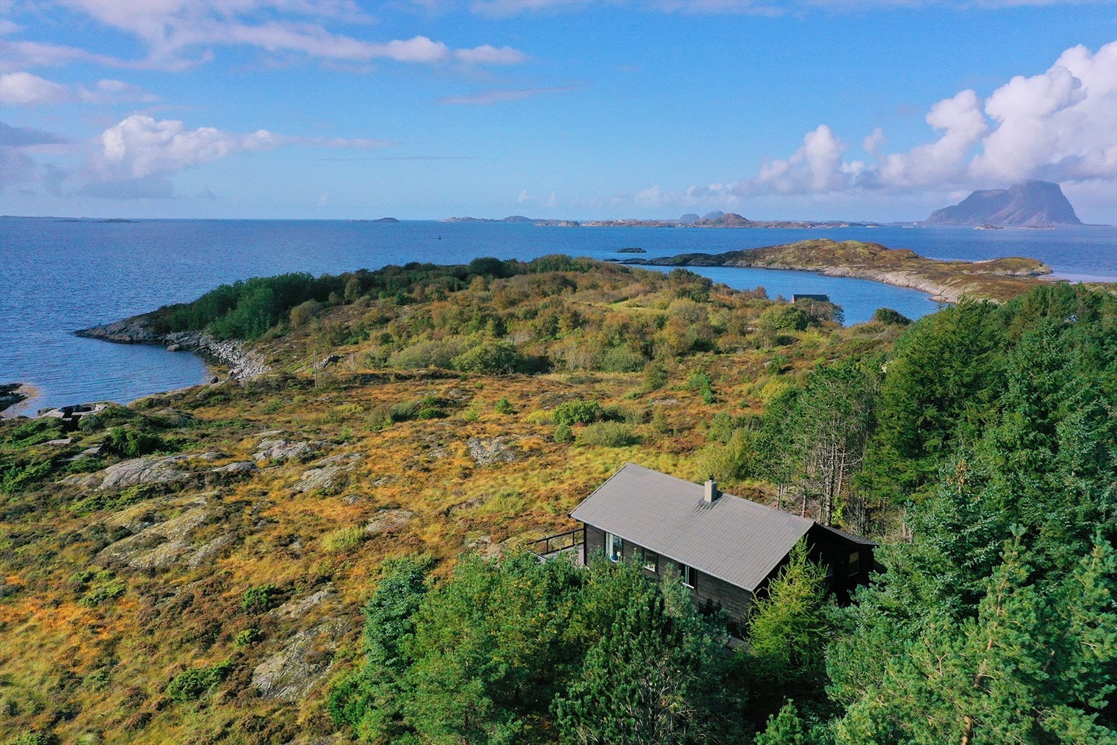 Velkommen til Lammetunvegen 376 - Presentert av Eiendomsmegler Norge v/ Tore Berqvam Galleribilde