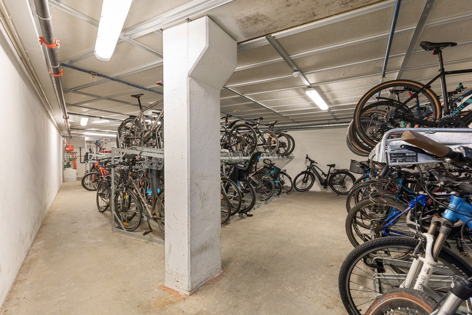 Sameiet har i tillegg en romslig sykkelbod. Galleribilde