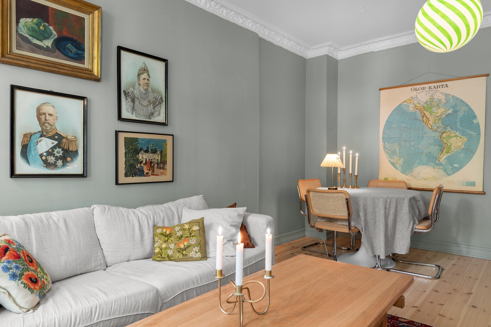 I tillegg har du plass til spisebord. Galleribilde