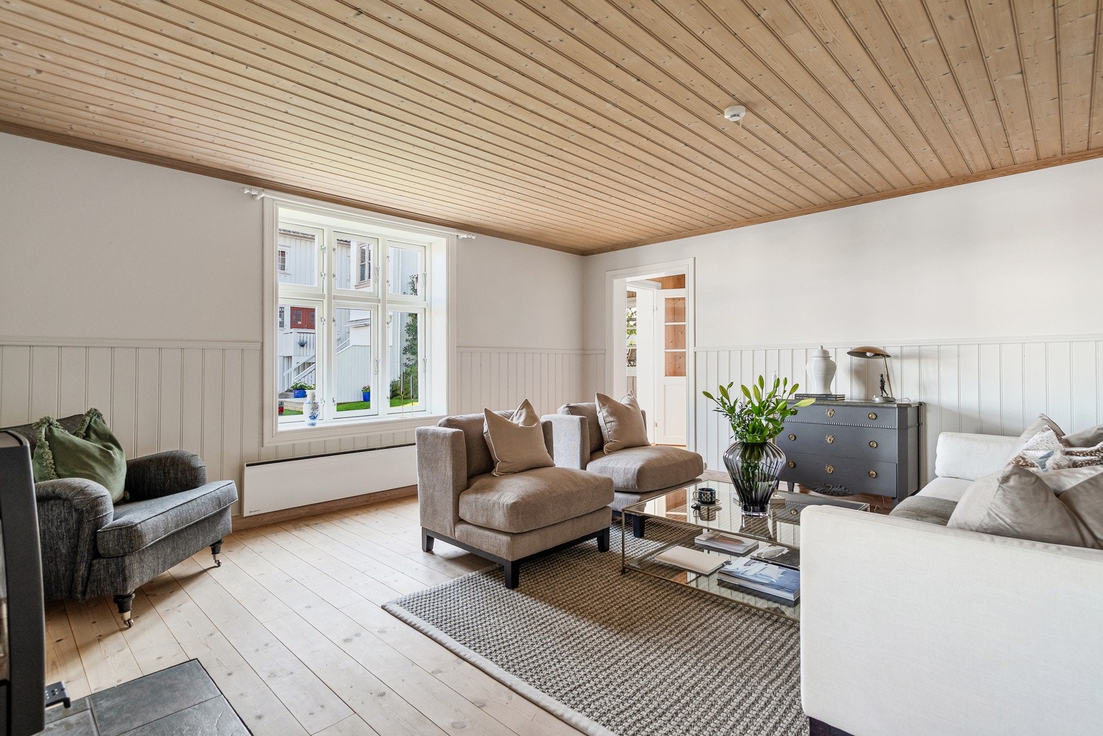 Bygningen ble renovert i 1998/99 og fremstår som svært velholdt og med god standard Galleribilde