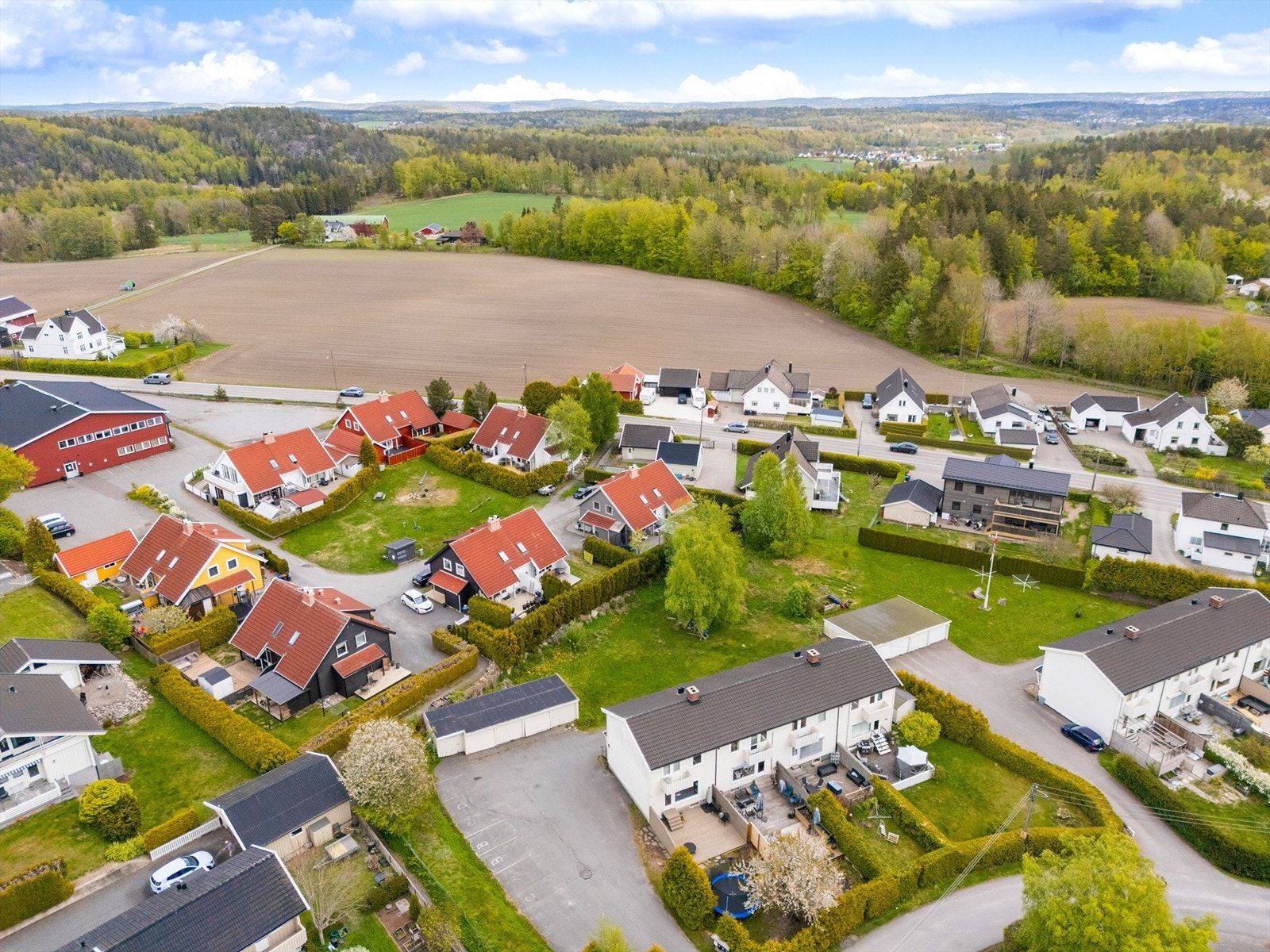Nærhet til åpne jorder og landlige omgivelser. Galleribilde
