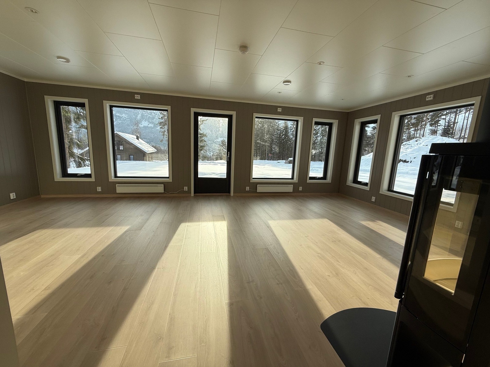 Det blir utgang til terrasse fra stuedelen. Galleribilde