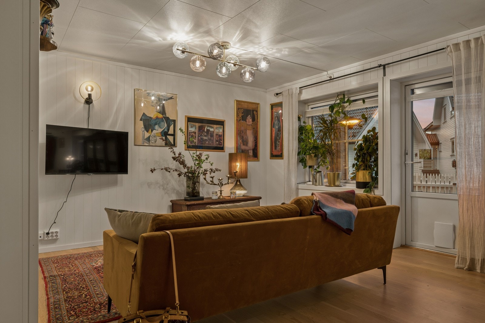 Hyggelig stuekrok med god plass til møbler. Galleribilde