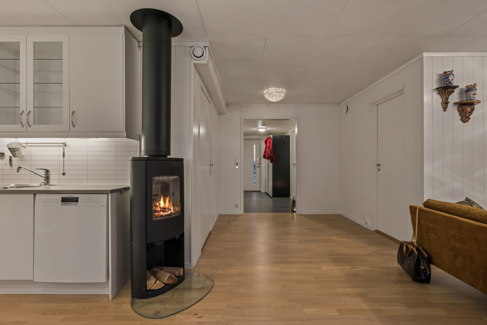 Boligen har en gjennomgående og god planløsning. Galleribilde
