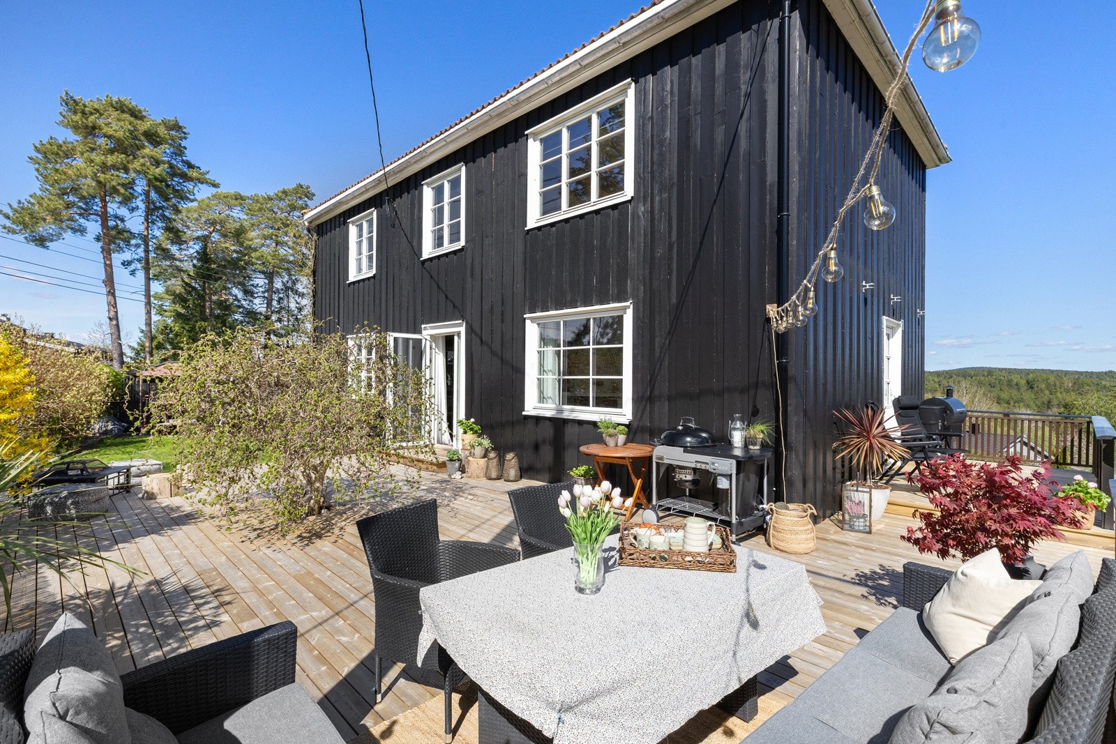 Terrassen måler ca. 67 kvm Galleribilde