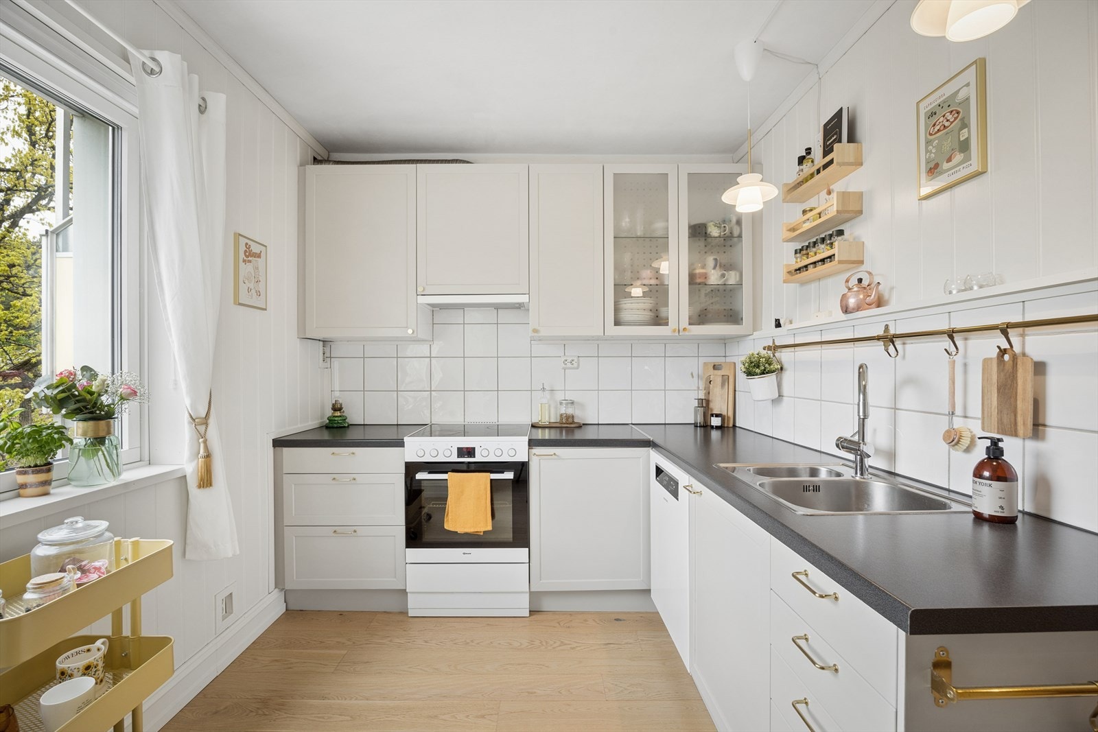 Vinduene i leiligheten ble skiftet i 2015. Galleribilde