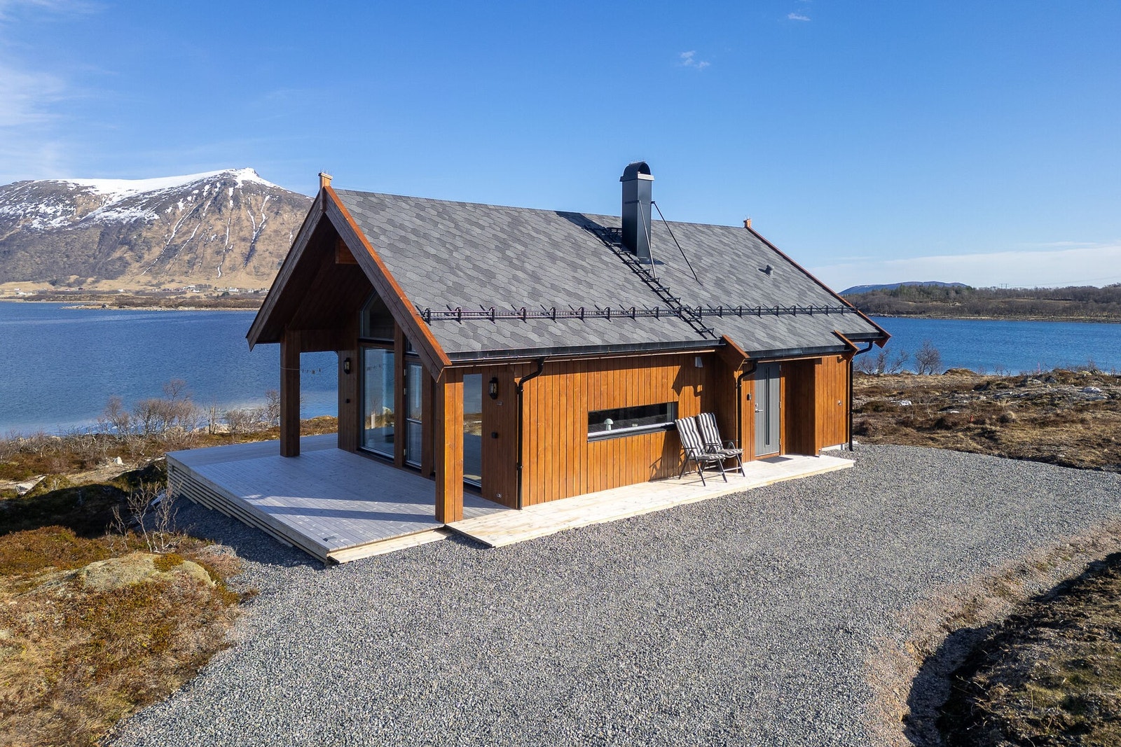 EiendomsMegler1 ved Rikke Pernille Pettersen har gleden av å presentere Storsteinveien 3 | Foto: Lunde Images AS Galleribilde
