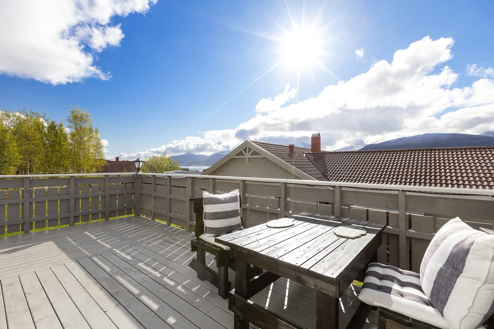 Utsikt og gode solforhold. Galleribilde