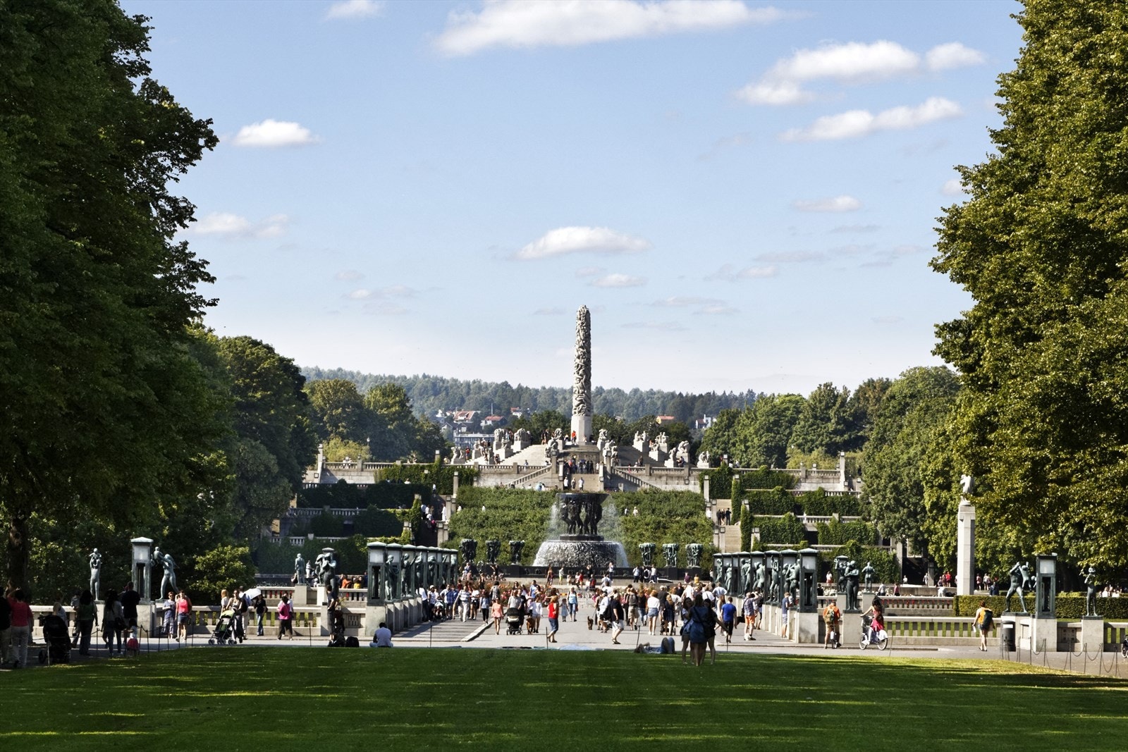 Frognerparken, i umiddelbar nærhet til boligen, kan by på flotte tur- og rekreasjonsmuligheter hele året Galleribilde