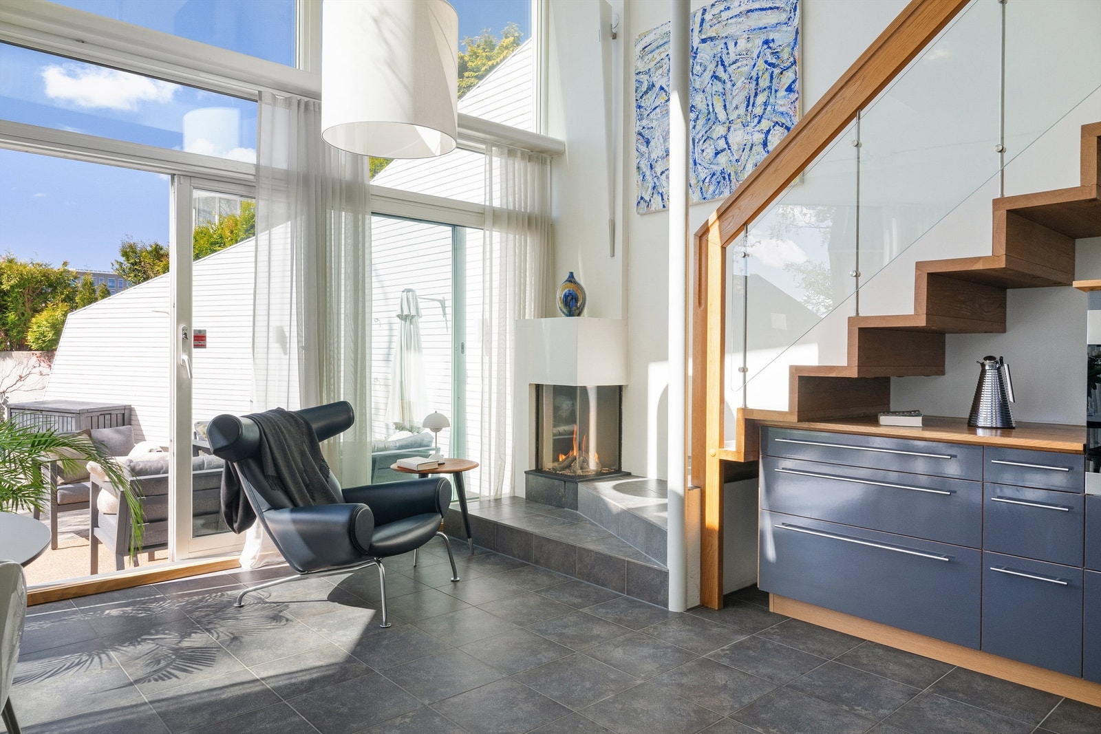 Utgang til flott, privat uteplass. Galleribilde