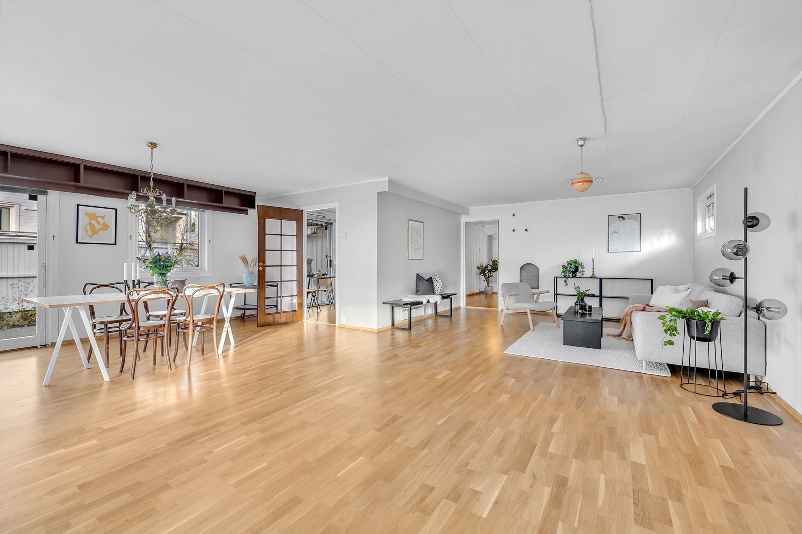 Her får du bla en stor stue med mange innrednings muligheter! Galleribilde