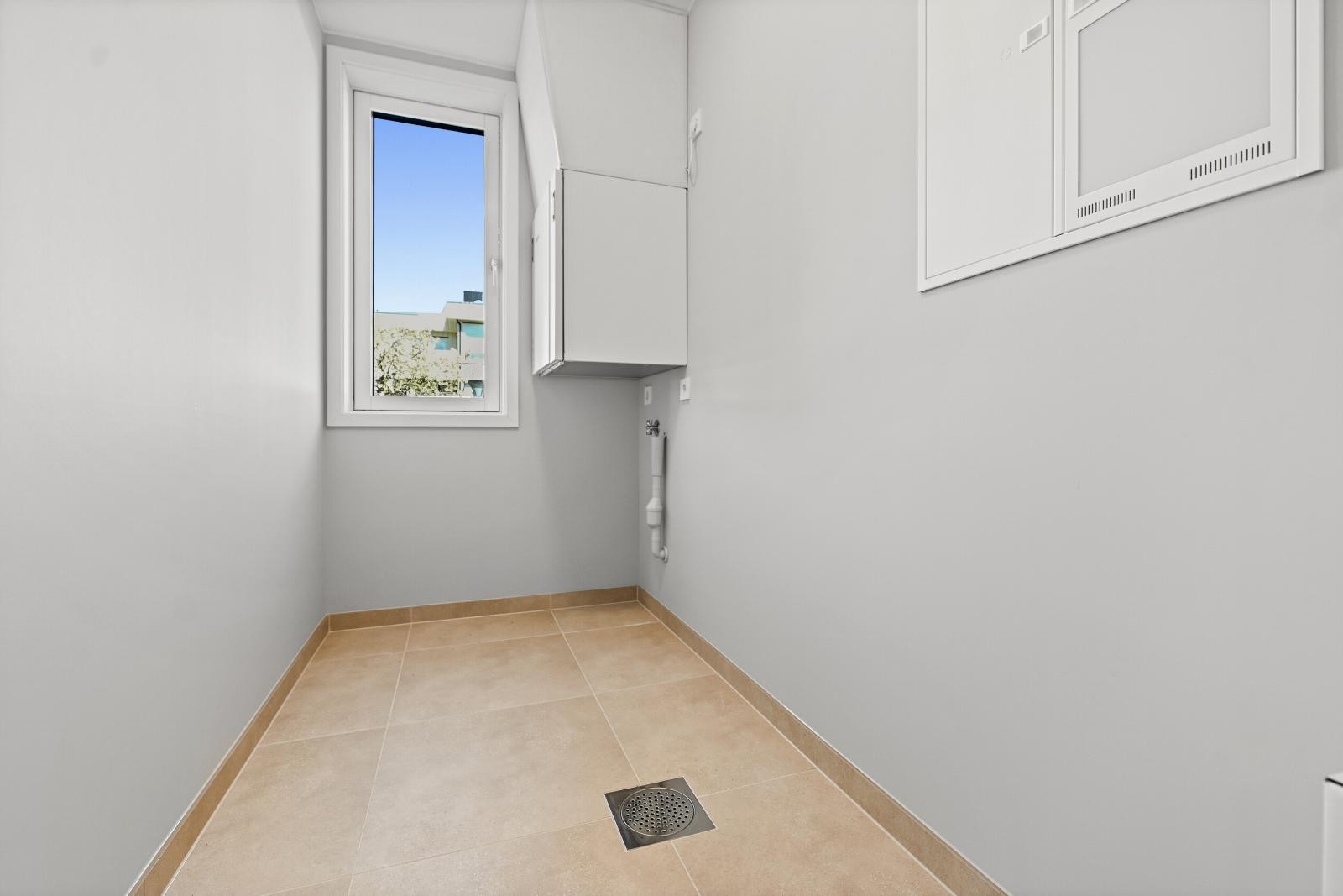 Egen vaskesone i bod ? Å slippe å ha vaskemaskin og tørketrommel på badet er ren hverdagsluksus. Galleribilde