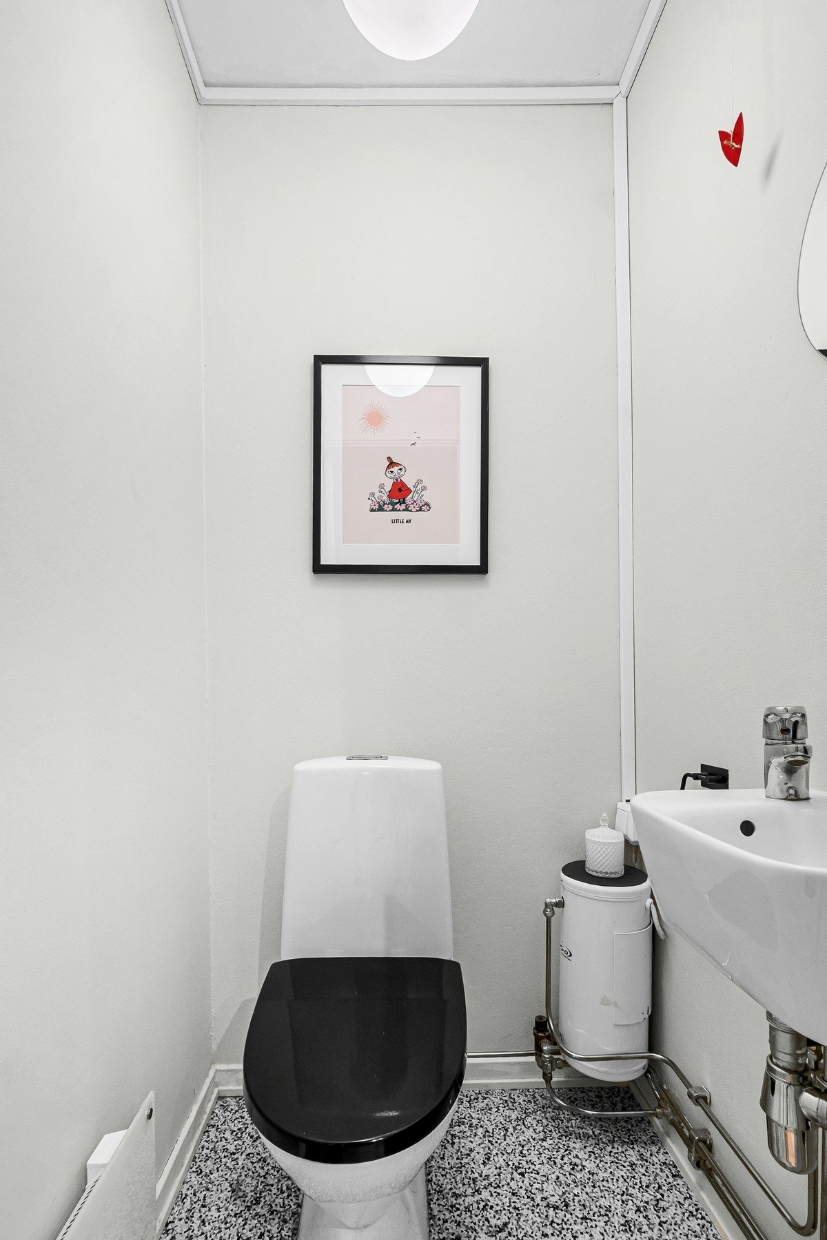 Eget WC-rom. Galleribilde