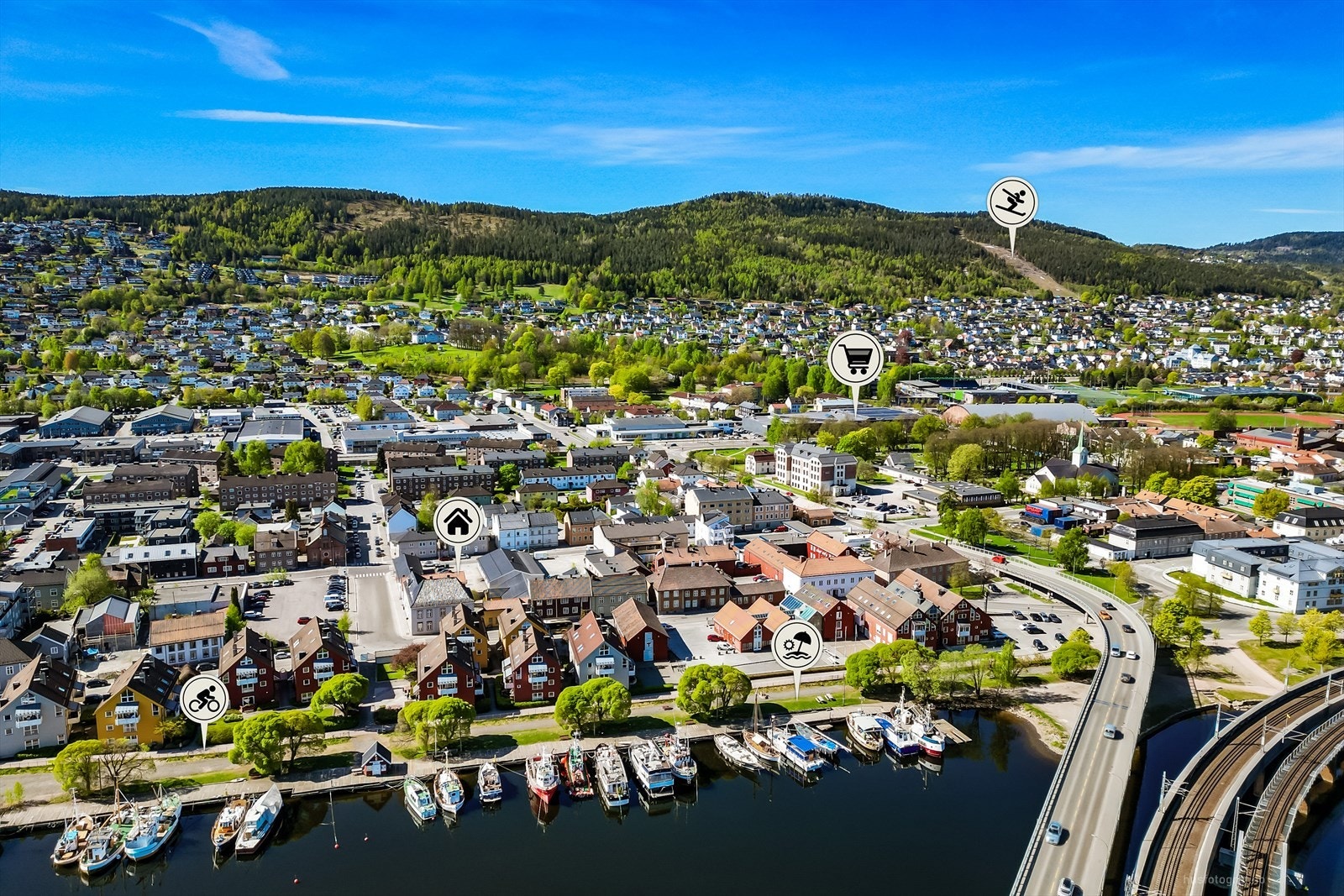 Dagligvarehandelen er enkel med blant annet Kiwi XL på Strømsø Senter, kun 7 minutters gange unna. Galleribilde