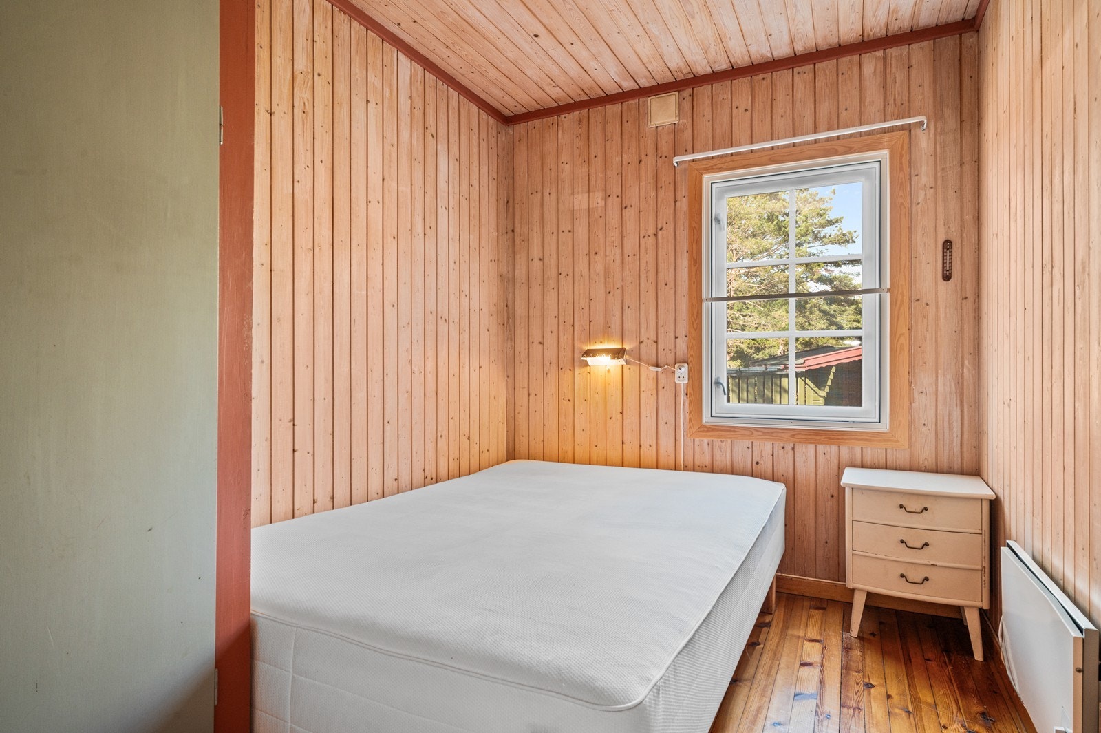 Det andre soverommet har god plass til dobbeltseng. Galleribilde
