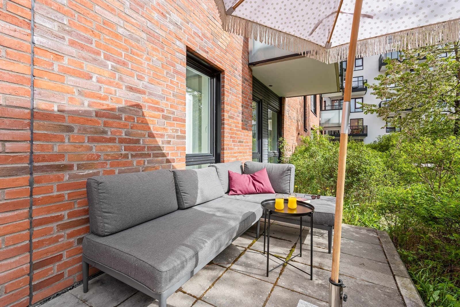 Markterrassen er på hele 14,7m², så her har du muligheten til å innrede i flere soner. Galleribilde
