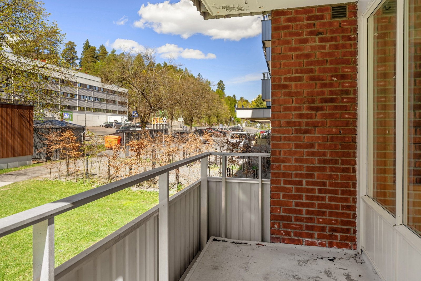 Balkongen er på ca. 6,5 kvm, så her er det plass til utemøblement. Galleribilde