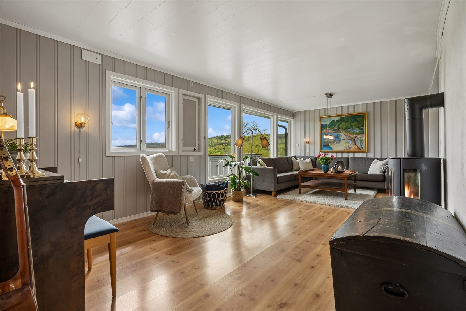 Det er en god størrelse på stuen! Galleribilde
