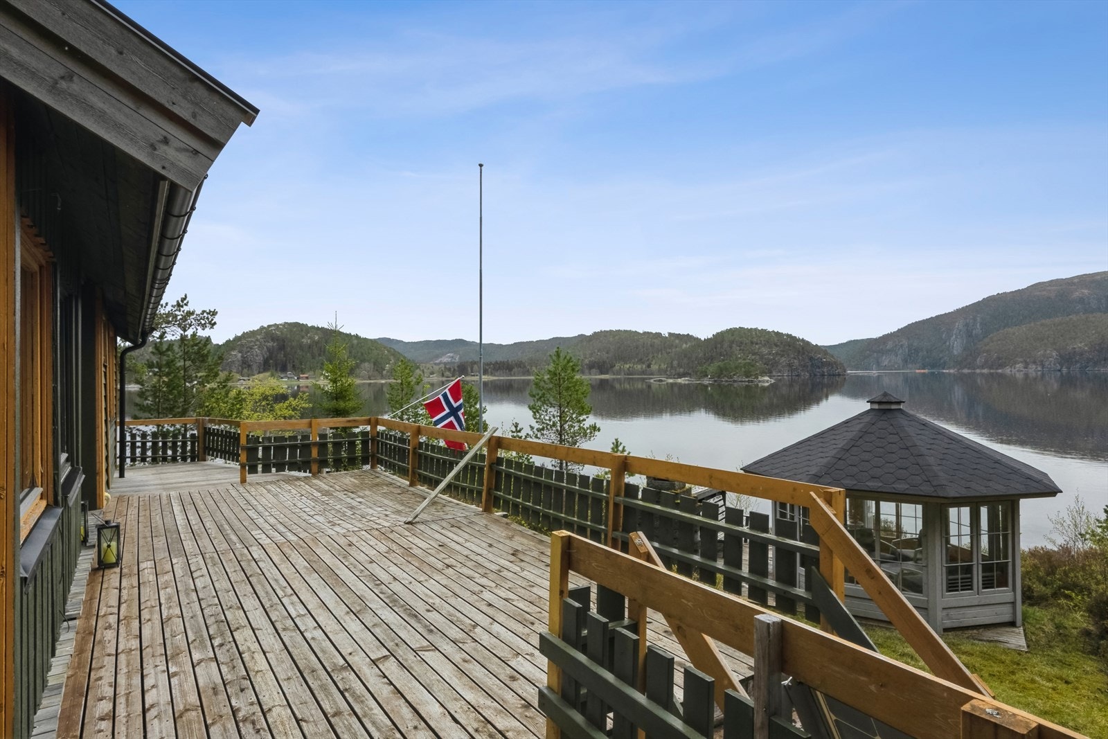 Veranda med utsikt Galleribilde