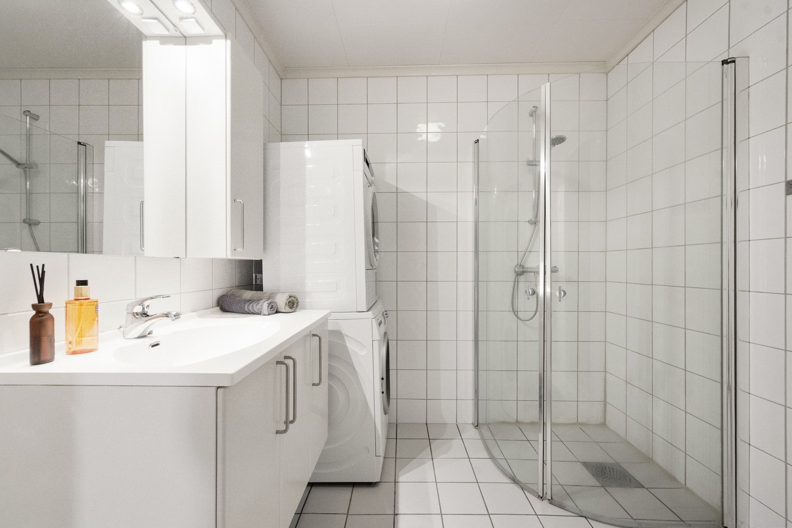 Flislagt bad/wc/vaskerom i u.etg. - gulvvarme Galleribilde