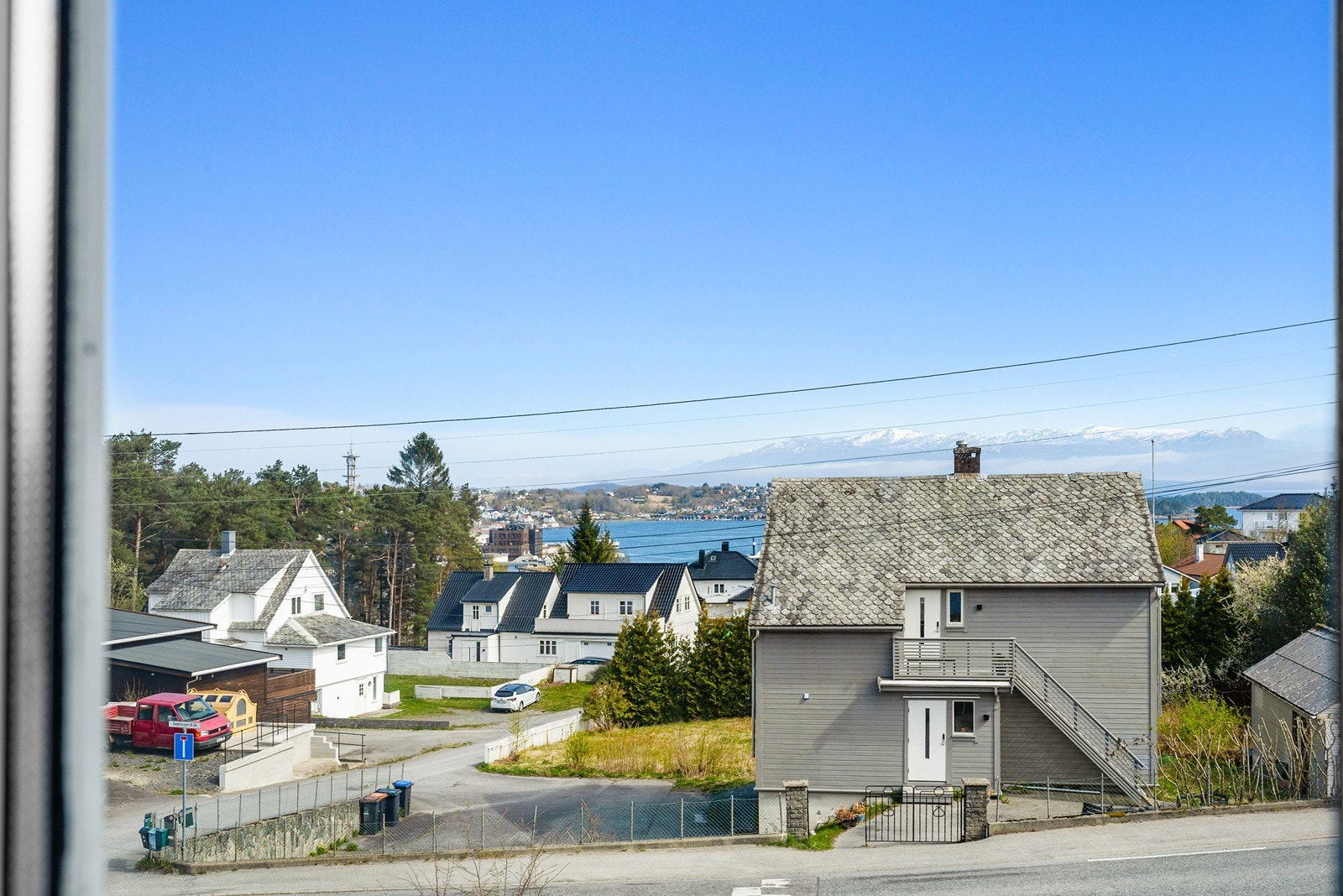 Utsikt fra soveromsvindu. Galleribilde