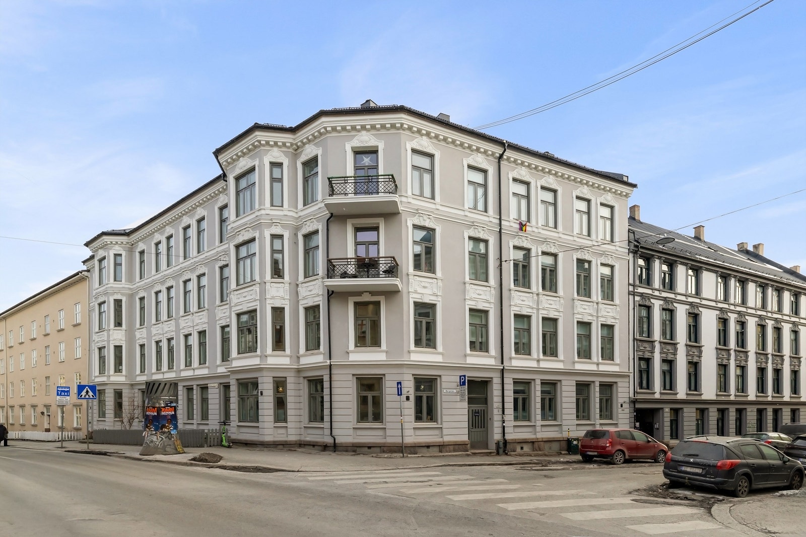 Leiligheten har en svært attraktiv og sentral beliggenhet på St. Hanshaugen i klassisk bygård fra 1902 Galleribilde