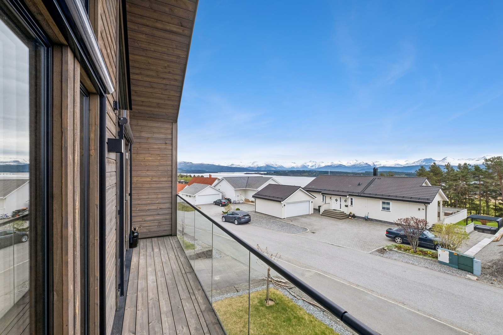 Veranda. Galleribilde
