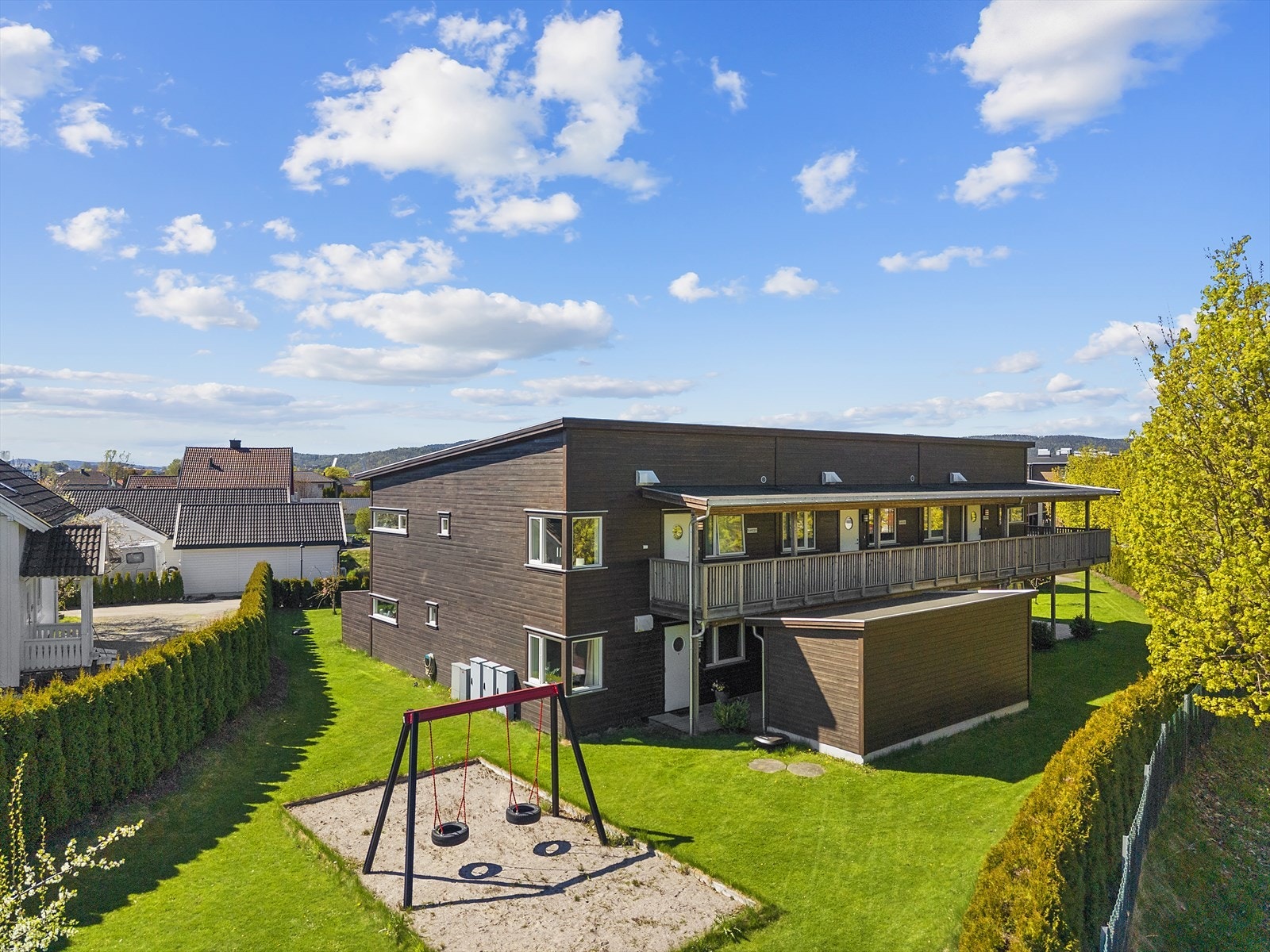 Borettslaget disponerer en koselig hage Galleribilde