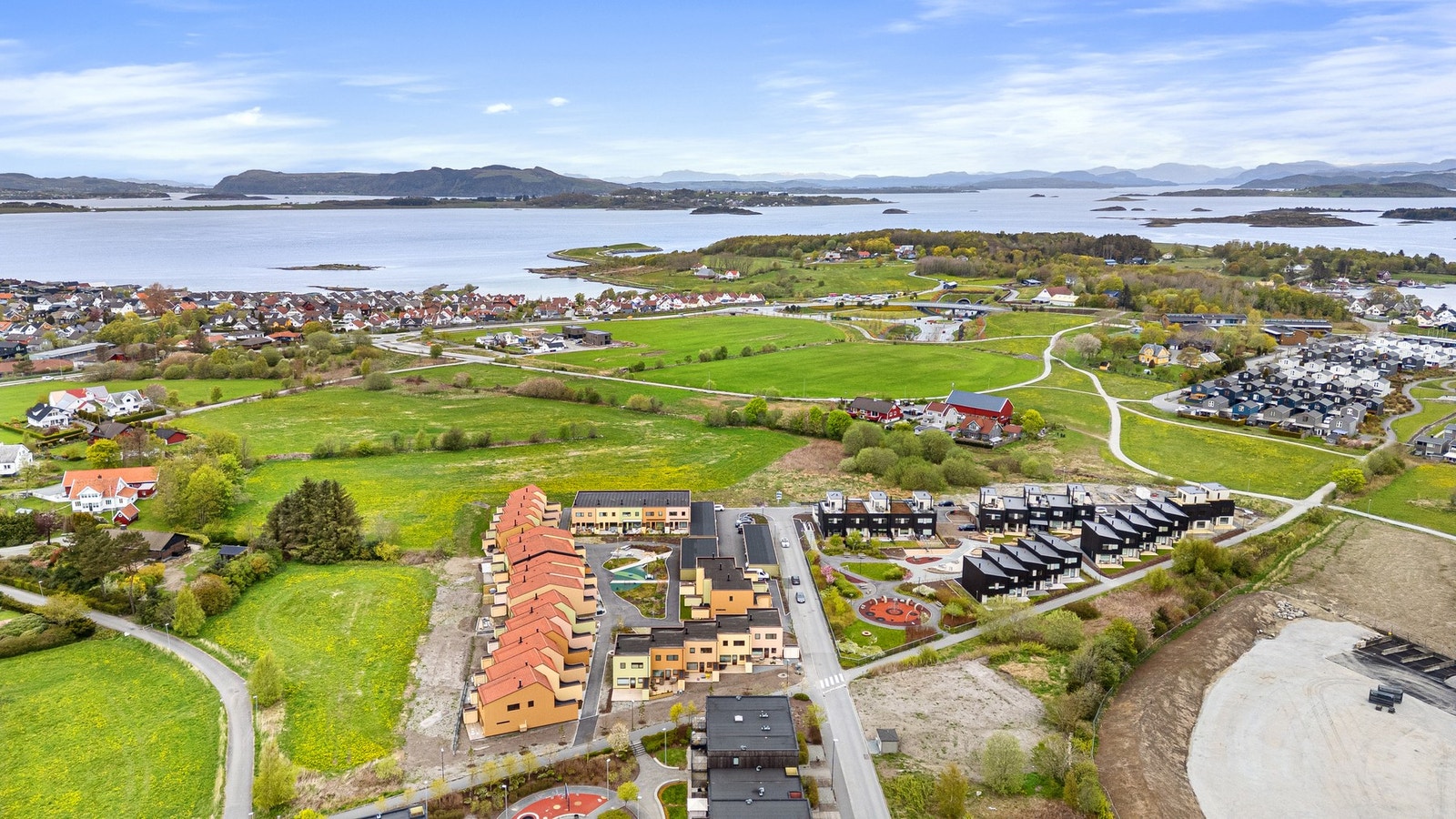 Verdi &Partners Sandnes Hundvåg - Moderne familiebolig i barnevennlig område - 4 soverom - 2 stuer Sagafjords vei 292, Hundvåg 166 m² 8 200 000 kr