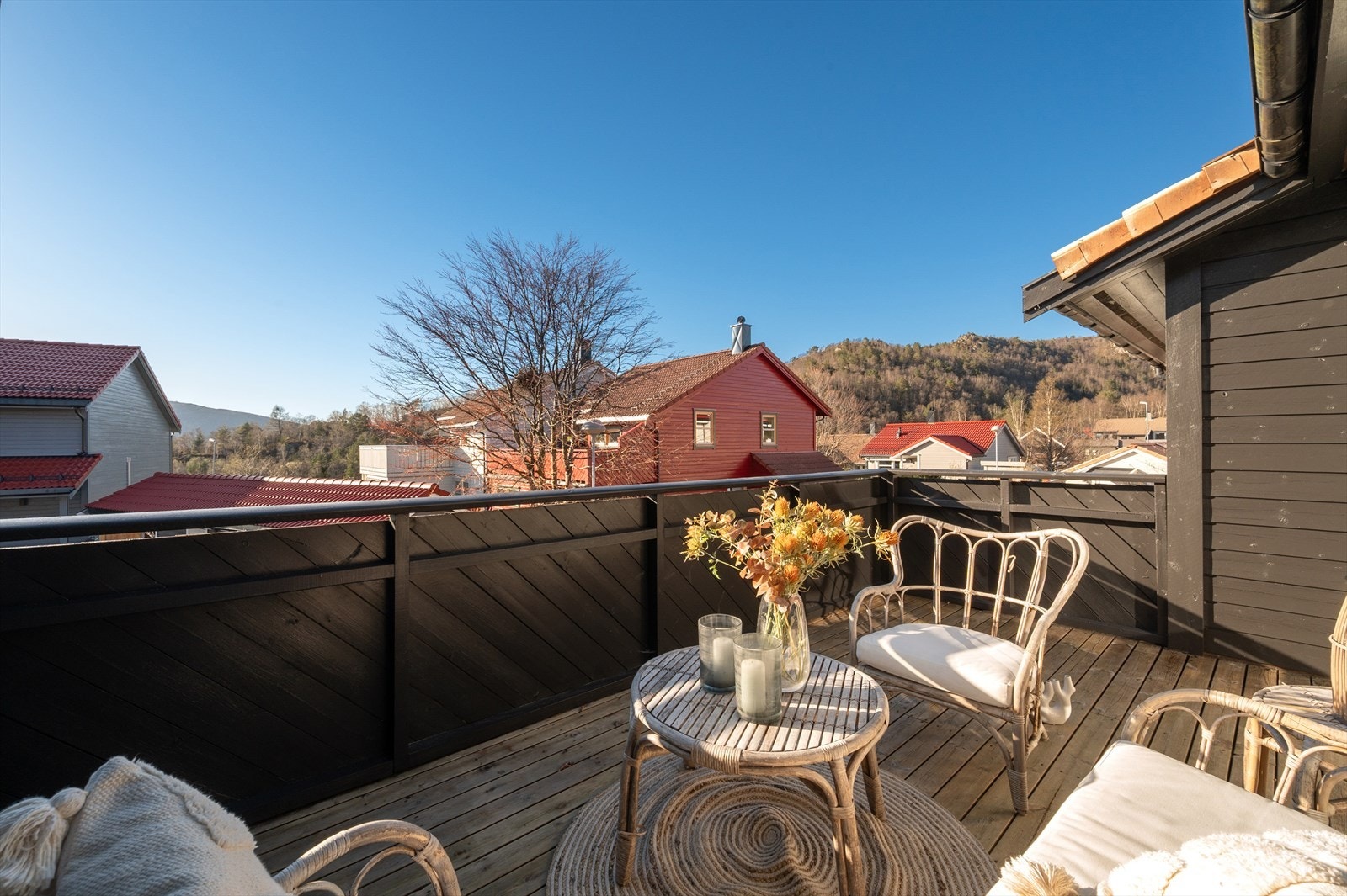 Her kan du lene deg tilbake å nyte vakre vår- og sommerdager! Galleribilde