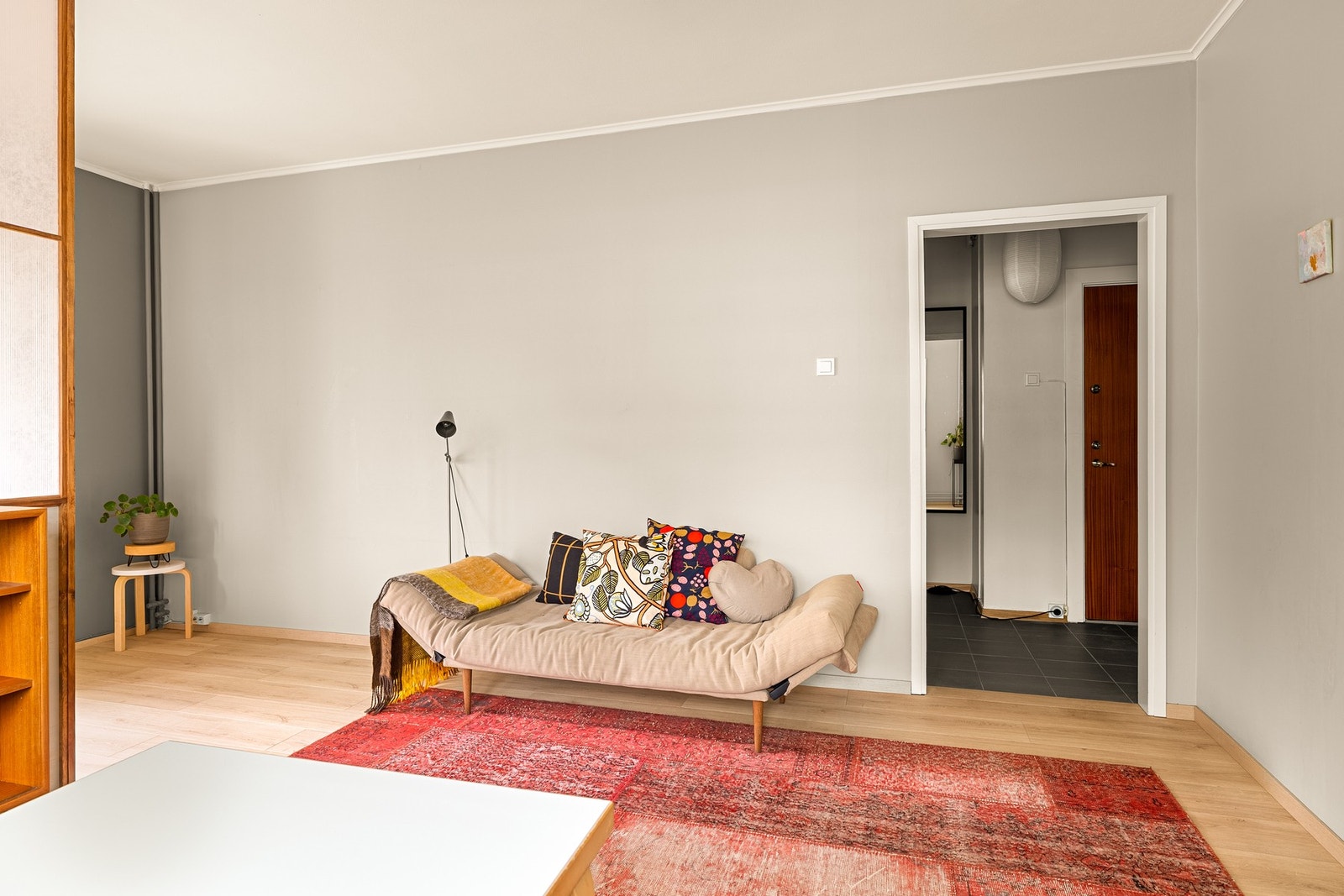 Hele leiligheten har en velholdt og moderne standard. Galleribilde