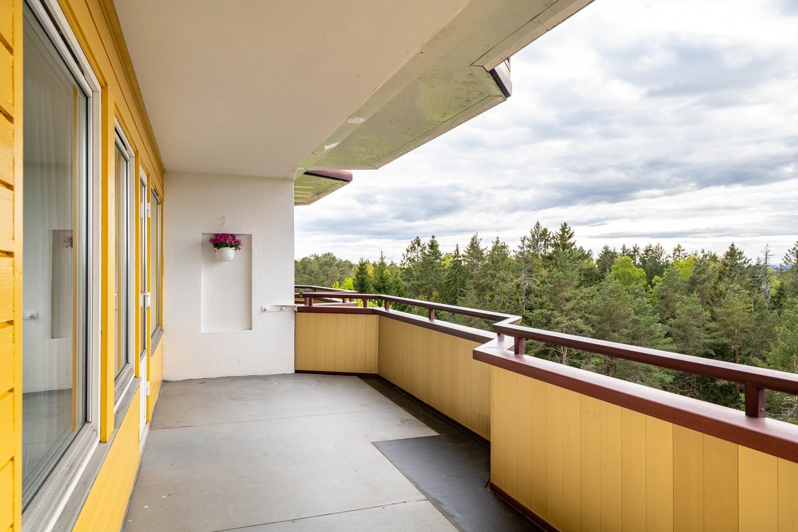 Terrasse mot vest Galleribilde