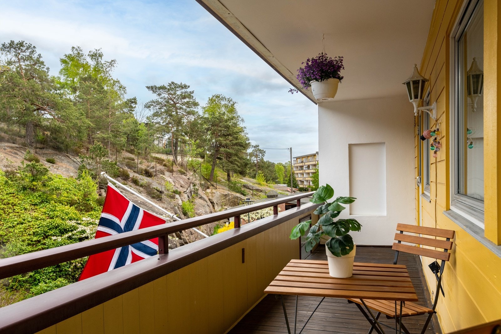 "Frokostterrasse" mot øst Galleribilde