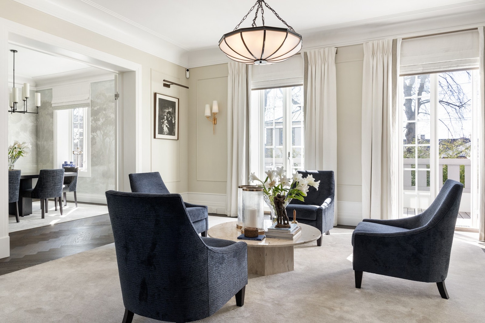 Stuen er lys og innbydende uansett årstid. Galleribilde