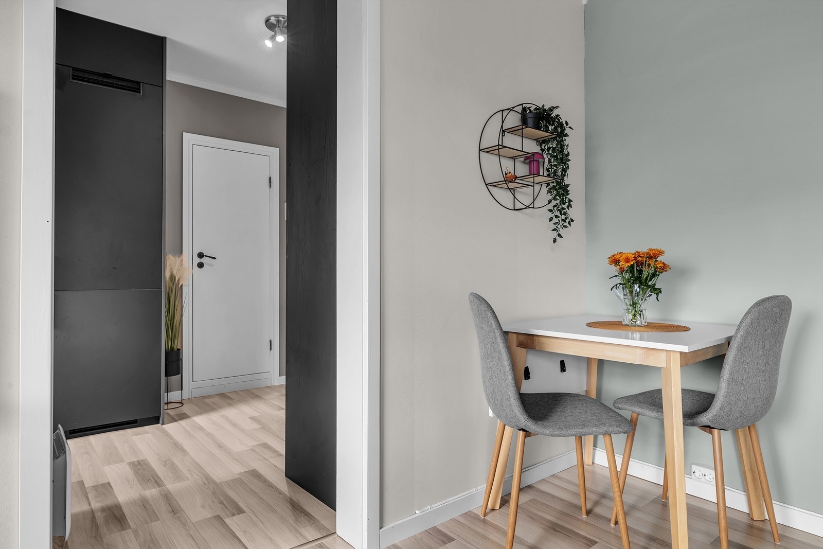 Her er det og god plass til spisebord. Galleribilde