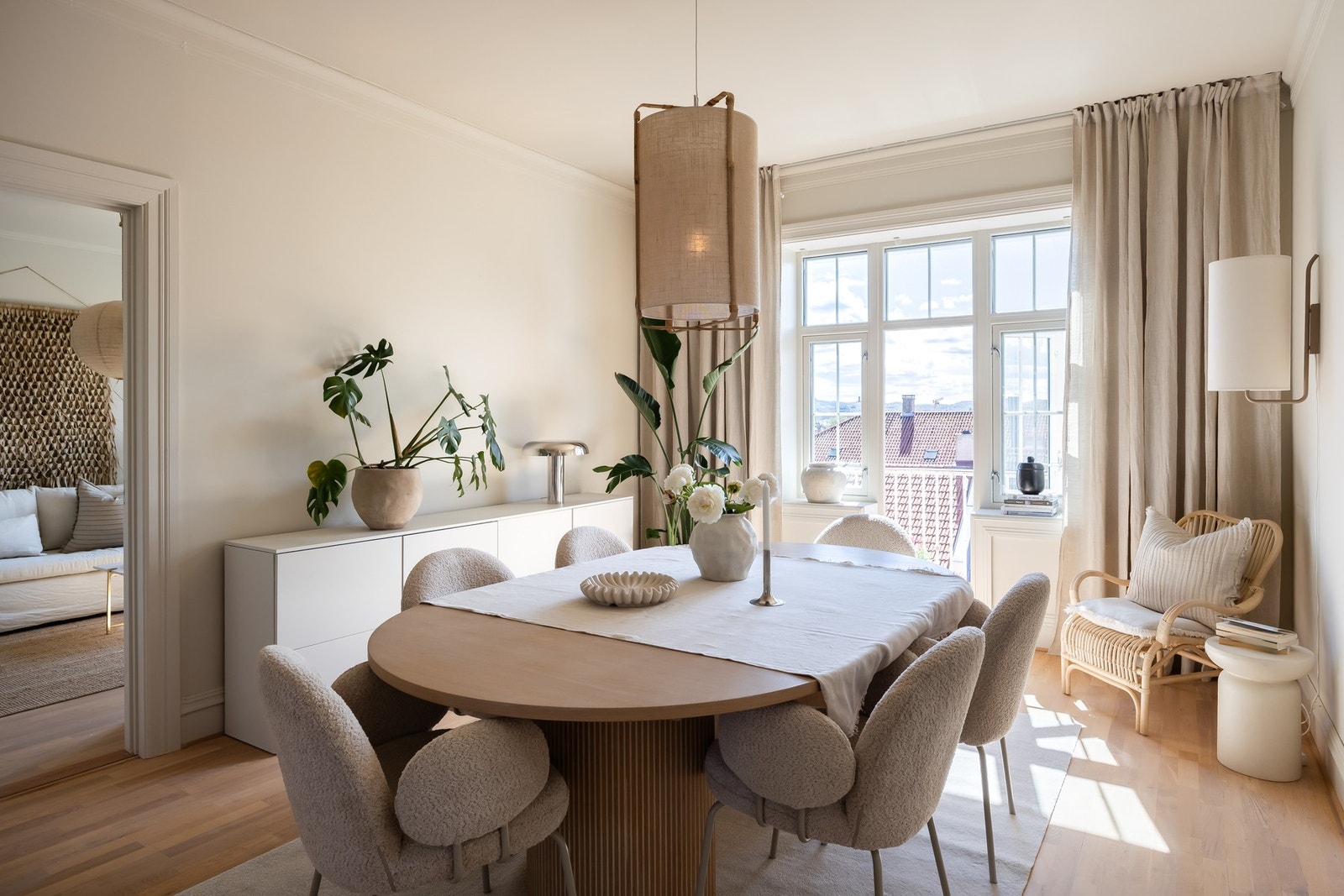 Det er enkelt å kose seg med mat og drikke i disse omgivelsene. Galleribilde