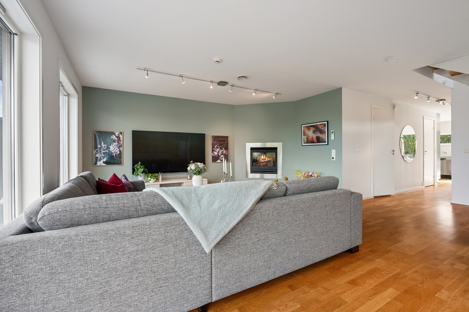 Boligen er utstyrt med balansert ventilasjon, som sikrer et godt inneklima. Galleribilde
