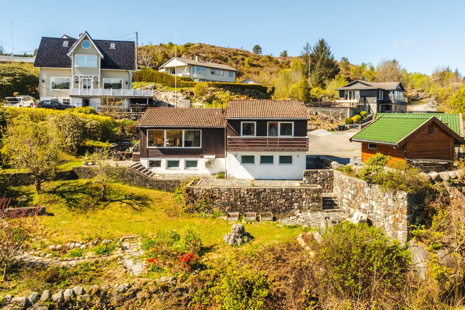 Legg merke til de flotte opparbeidede murene. Galleribilde