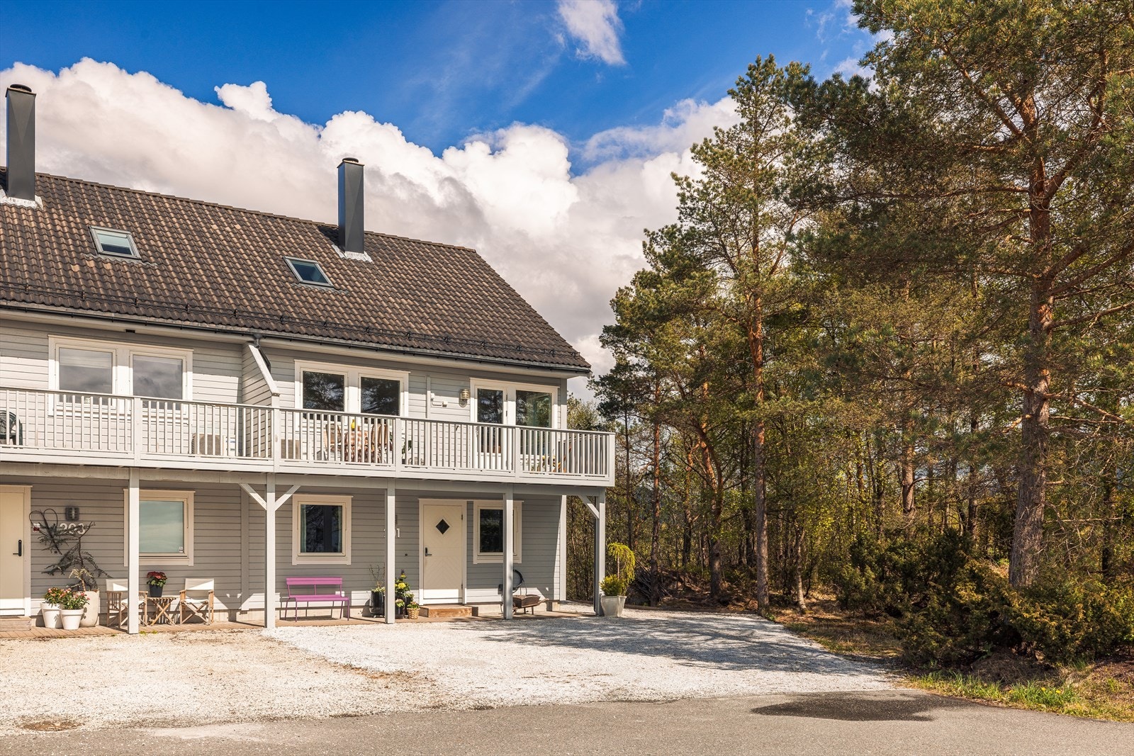 Det er trygg skolevei med fotgjengerfelt hele veien til Varden Skole. Galleribilde