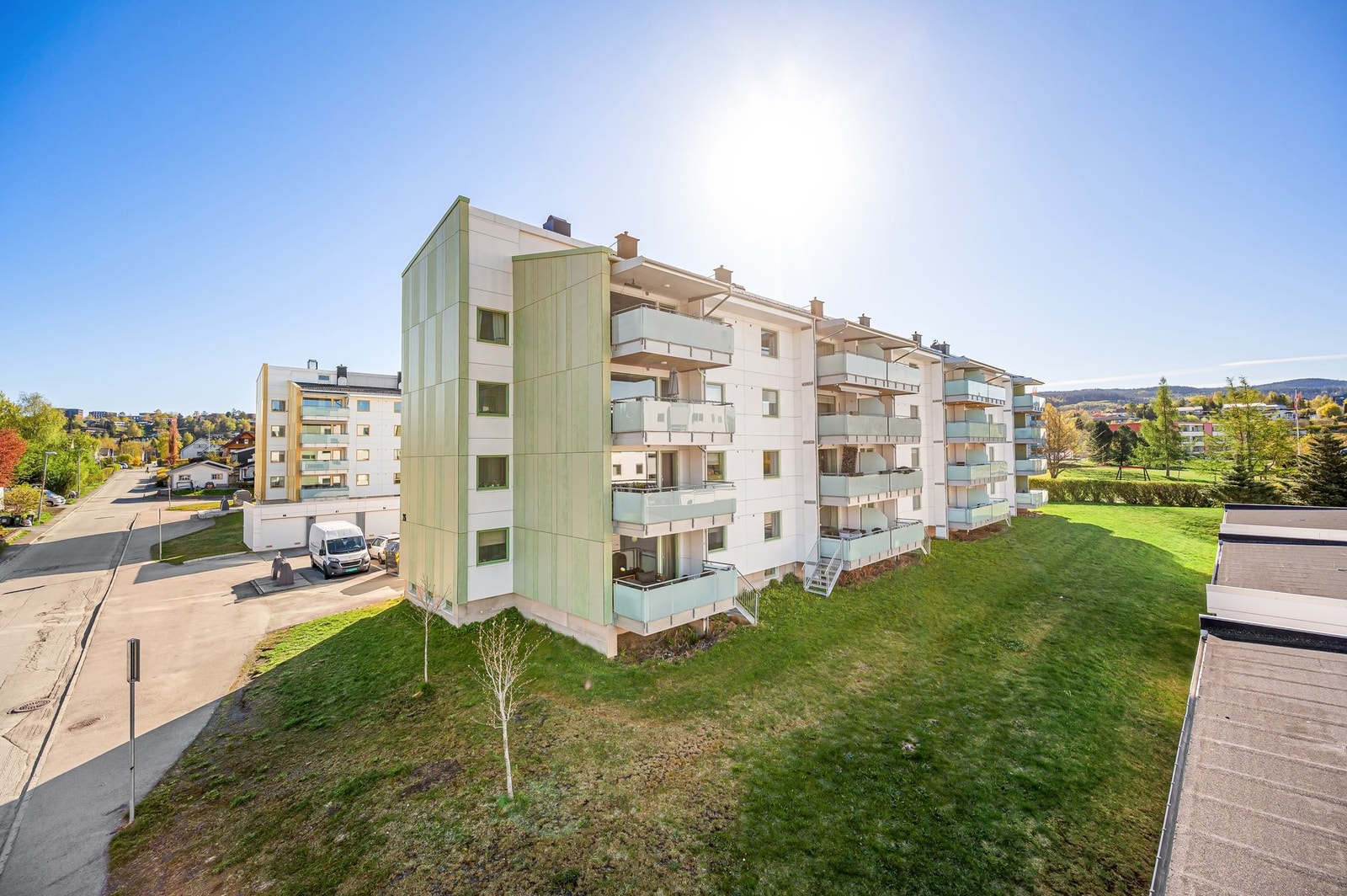 Bygget ble renovert i ca. 2018 hvor det bl.a ble etterisolert, satt inn nye vinduer og balkongdør, oppgradering av balkonger, nytt ventilasjonsanlegg m.m Galleribilde