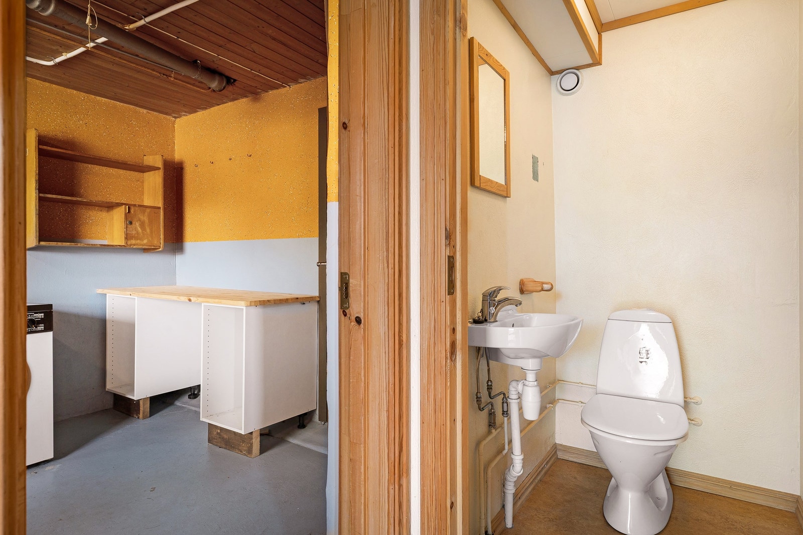 Det er kun wc i hybel del, ikke fullgodt bad. Merk at boligens vaskerom er ved hybel del. Galleribilde